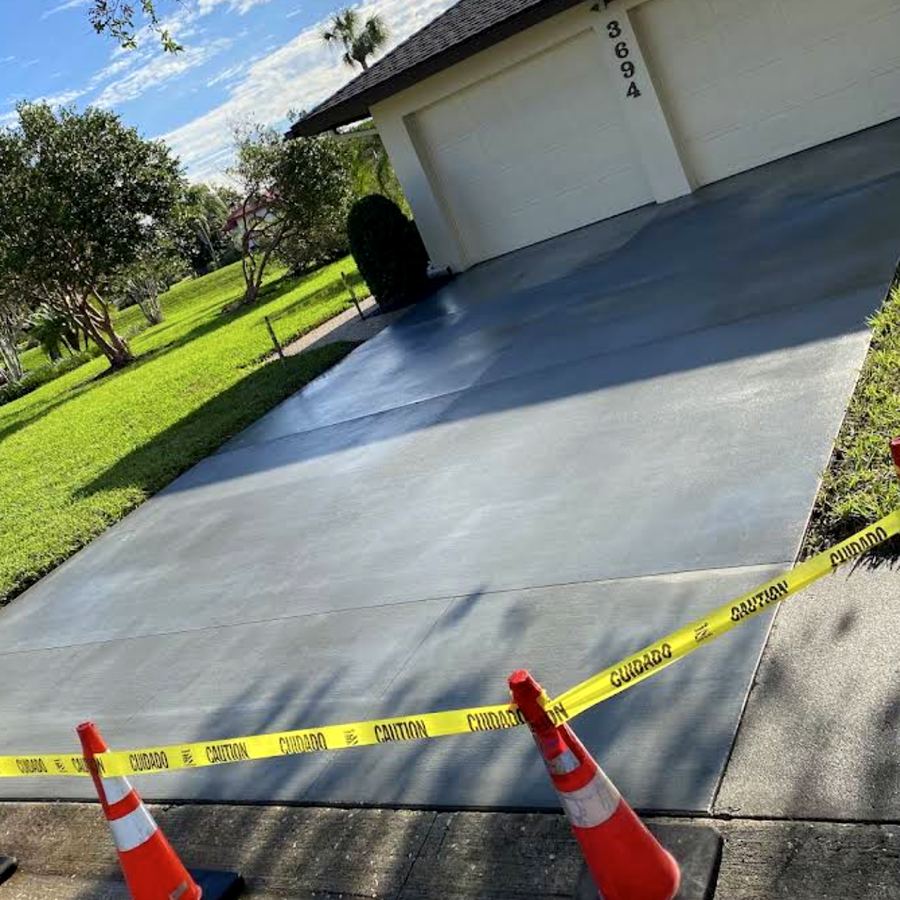 New concrete driveway in Lakeland FL